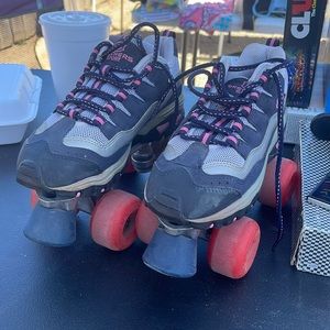 Sketchers roller skates